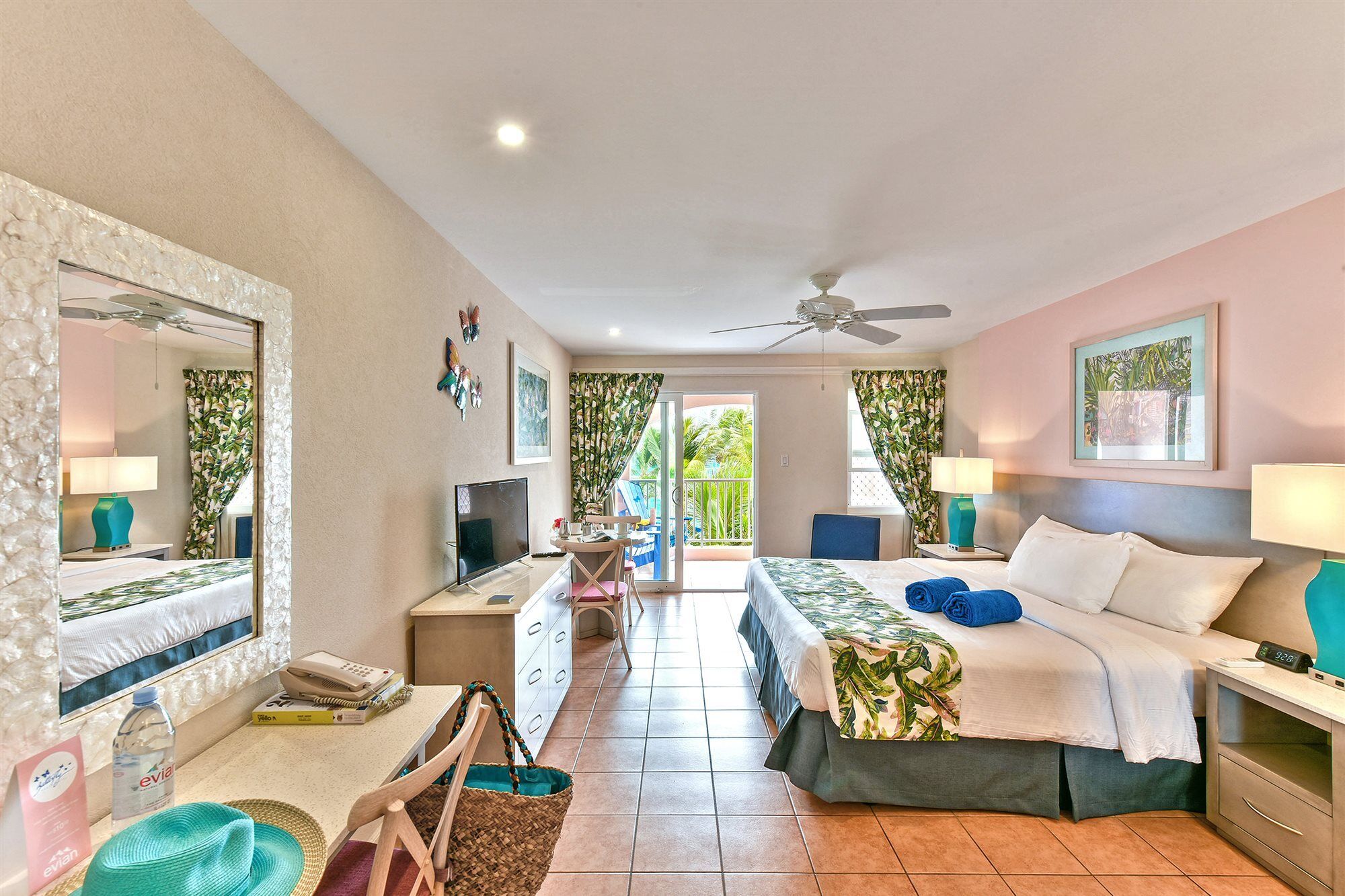 Butterfly Beach Hotel Christ Church Bagian luar foto