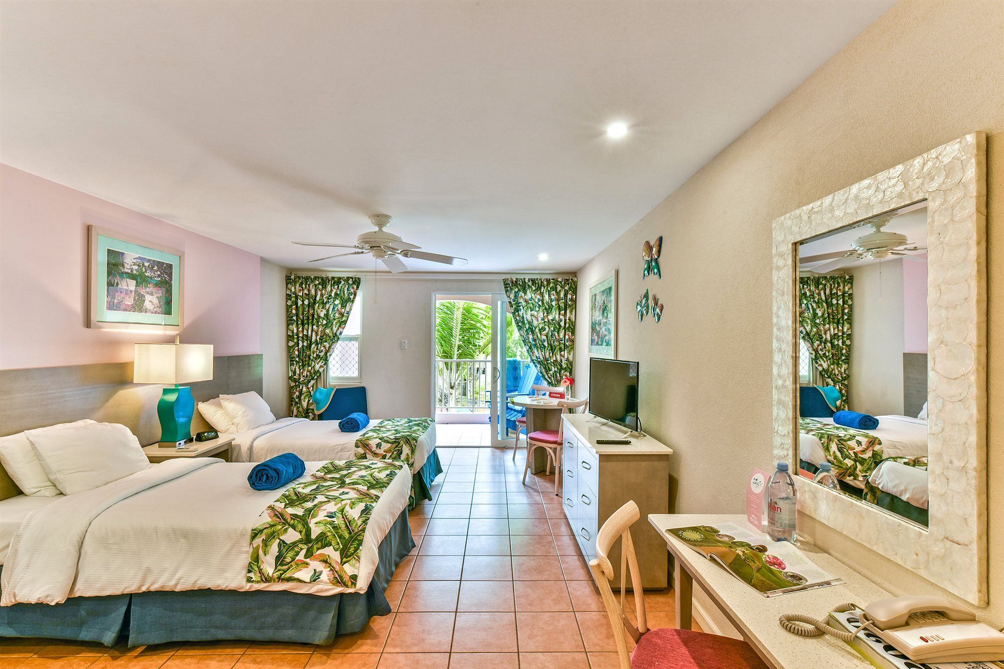 Butterfly Beach Hotel Christ Church Bagian luar foto